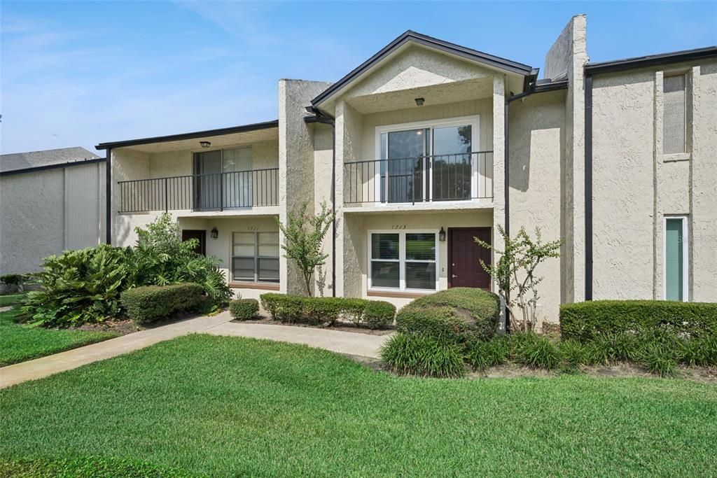 For Sale: $249,000 (2 beds, 3 baths, 1328 Square Feet)