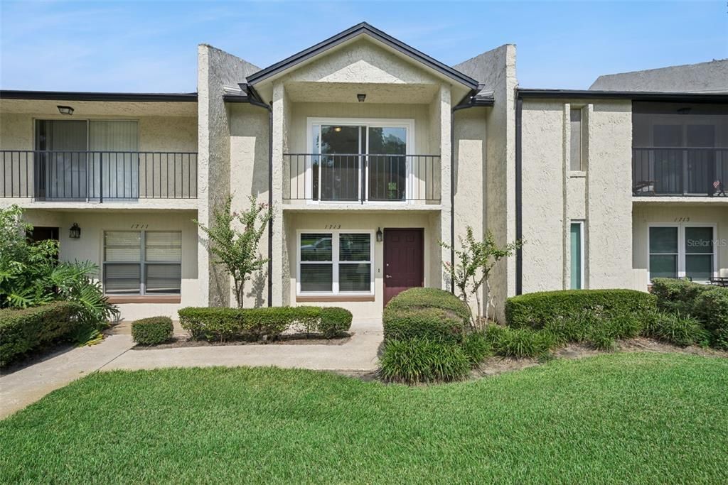 For Sale: $249,000 (2 beds, 3 baths, 1328 Square Feet)
