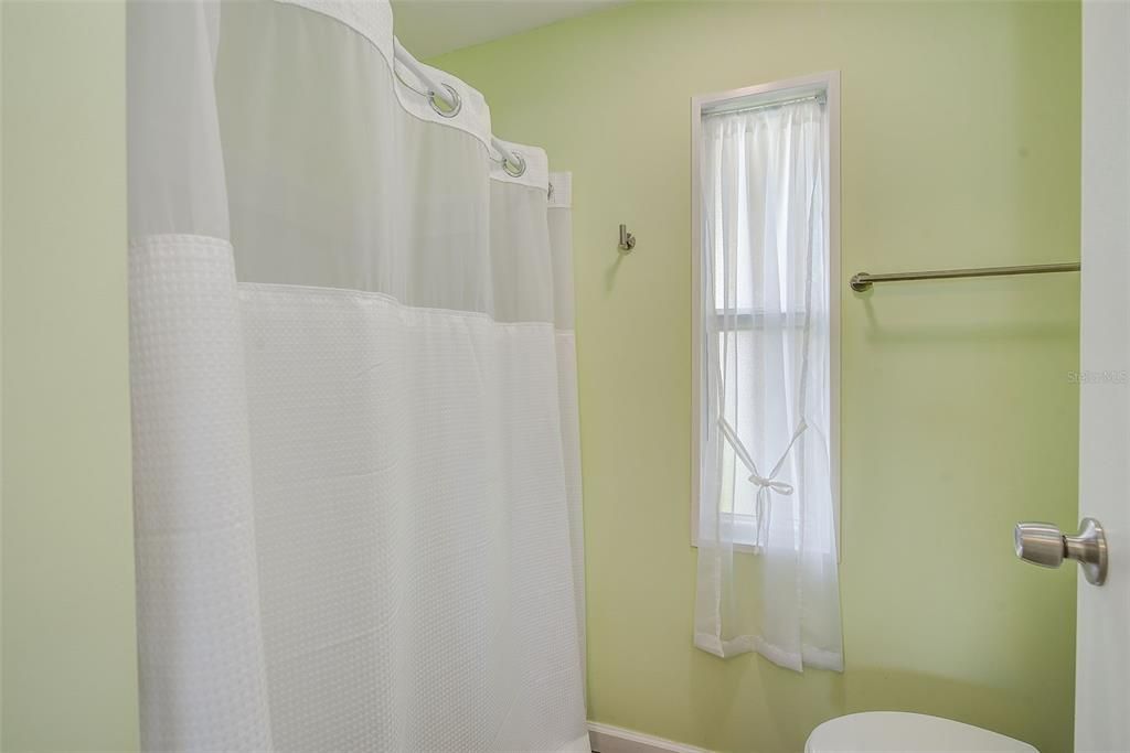 For Sale: $212,000 (2 beds, 2 baths, 1152 Square Feet)