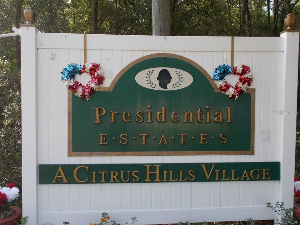 For Sale: $54,800 (0.96 acres)