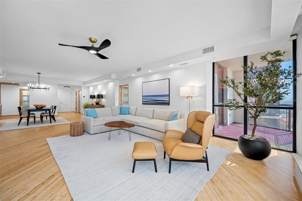 Active With Contract: $4,650 (3 beds, 2 baths, 1945 Square Feet)