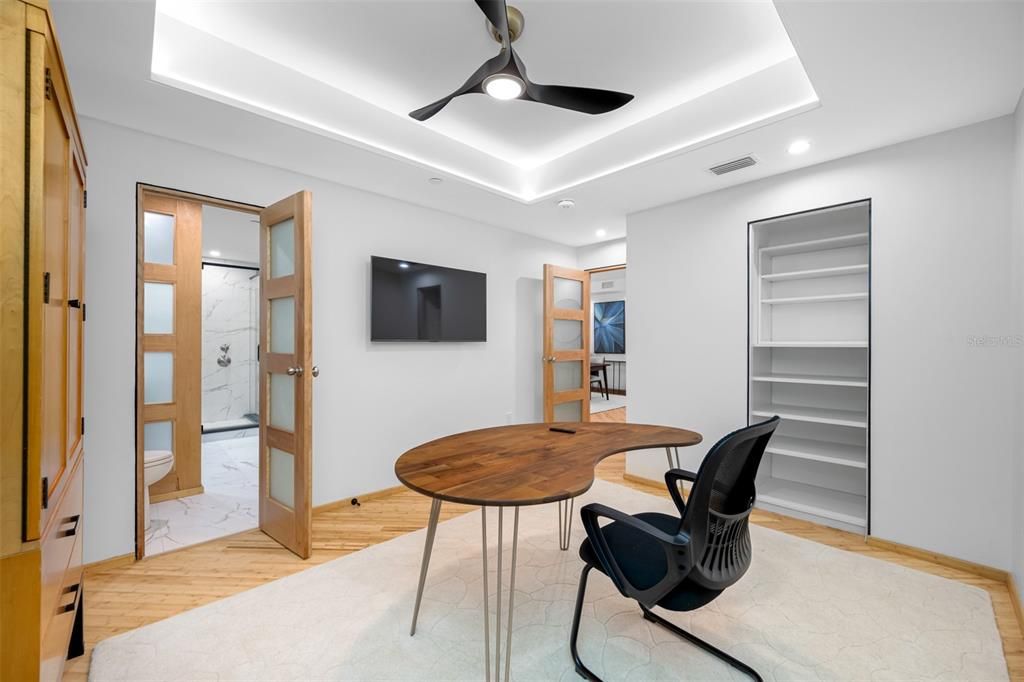 Active With Contract: $4,650 (3 beds, 2 baths, 1945 Square Feet)