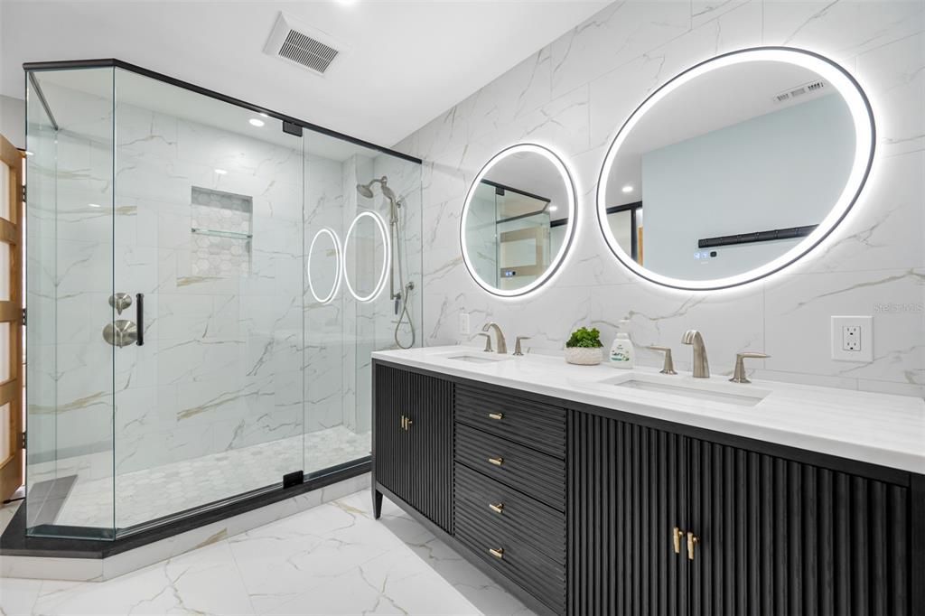 Active With Contract: $4,650 (3 beds, 2 baths, 1945 Square Feet)