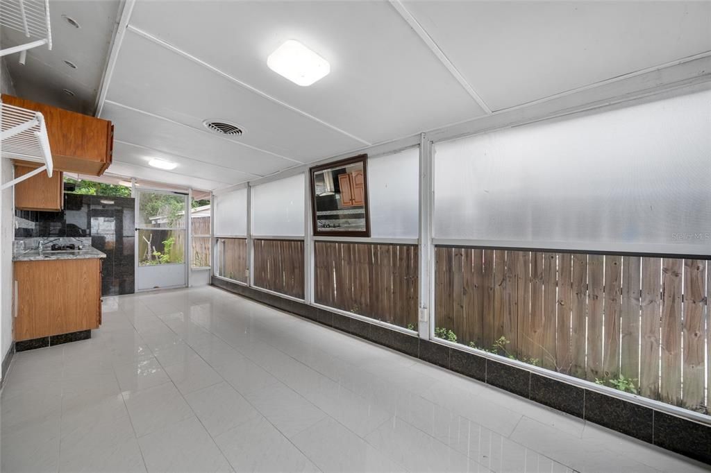 На продажу: $349,900 (3 спален, 2 ванн, 1248 Квадратных фут)