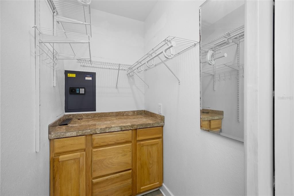 На продажу: $349,900 (3 спален, 2 ванн, 1248 Квадратных фут)