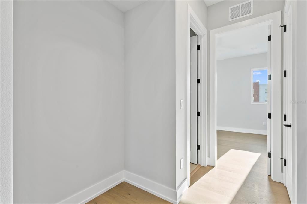 Active With Contract: $4,000 (2 beds, 2 baths, 1679 Square Feet)