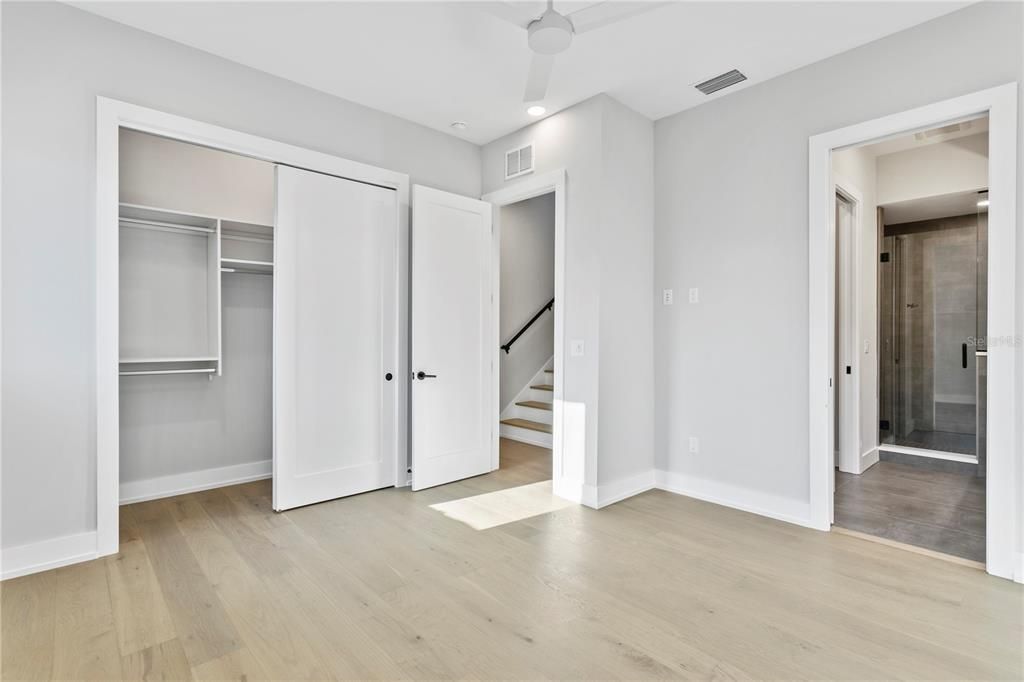 Active With Contract: $4,000 (2 beds, 2 baths, 1679 Square Feet)