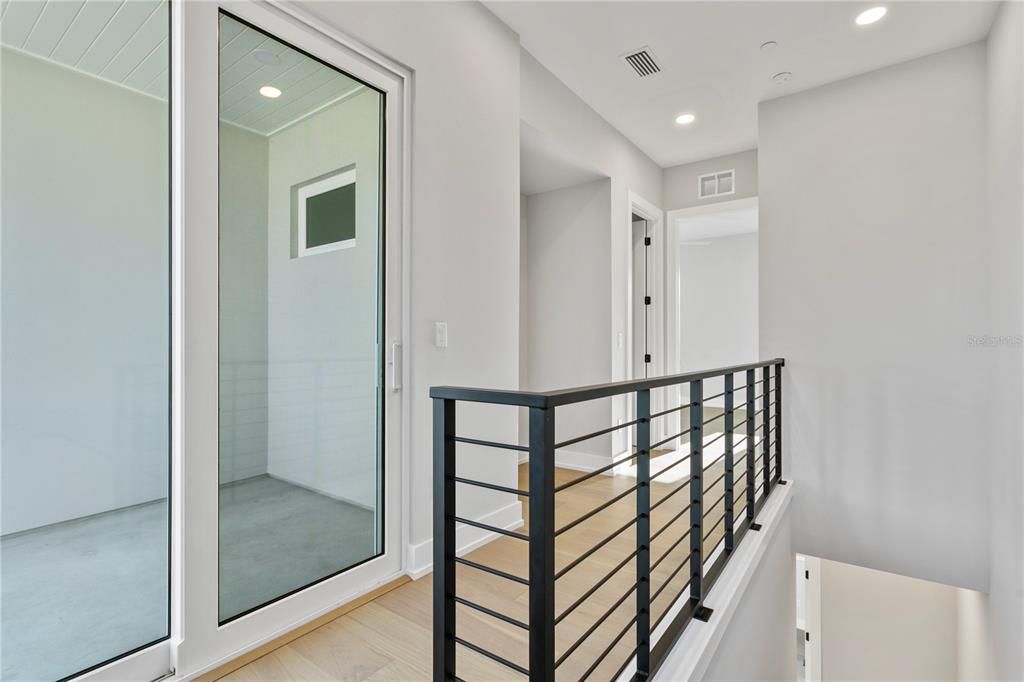 Active With Contract: $4,000 (2 beds, 2 baths, 1679 Square Feet)