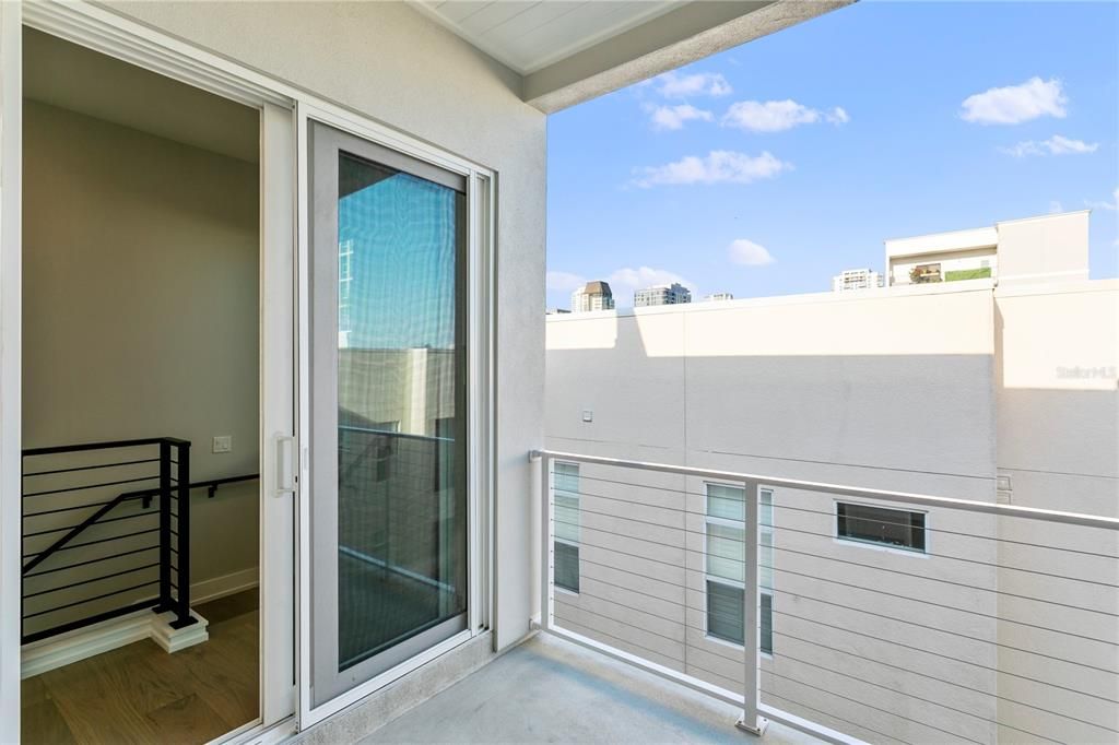 Active With Contract: $4,000 (2 beds, 2 baths, 1679 Square Feet)
