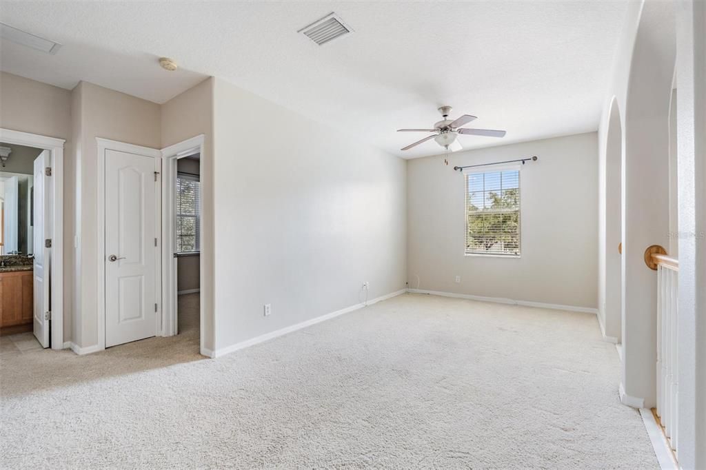 For Rent: $2,400 (2 beds, 2 baths, 1738 Square Feet)