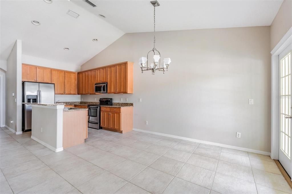 For Rent: $2,400 (2 beds, 2 baths, 1738 Square Feet)