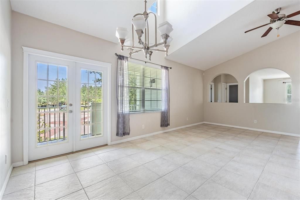 For Rent: $2,400 (2 beds, 2 baths, 1738 Square Feet)