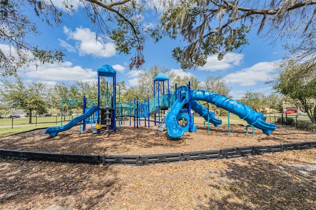 For Rent: $2,400 (2 beds, 2 baths, 1738 Square Feet)