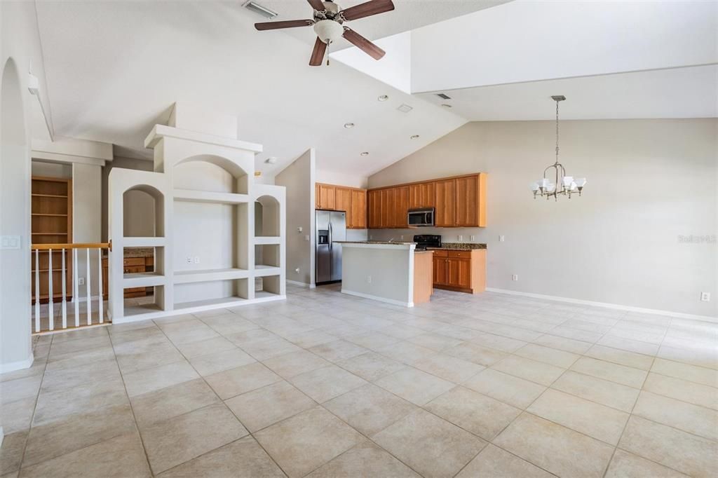 For Rent: $2,400 (2 beds, 2 baths, 1738 Square Feet)