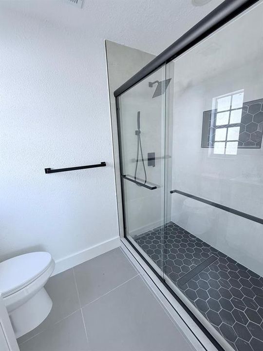 For Rent: $6,250 (3 beds, 2 baths, 1889 Square Feet)