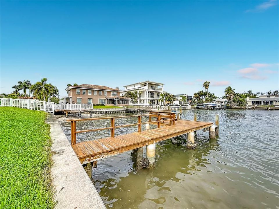 For Rent: $5,500 (3 beds, 2 baths, 1889 Square Feet)