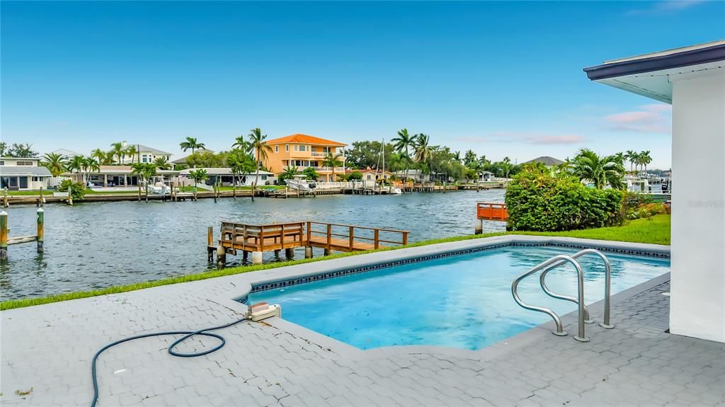 For Rent: $5,500 (3 beds, 2 baths, 1889 Square Feet)