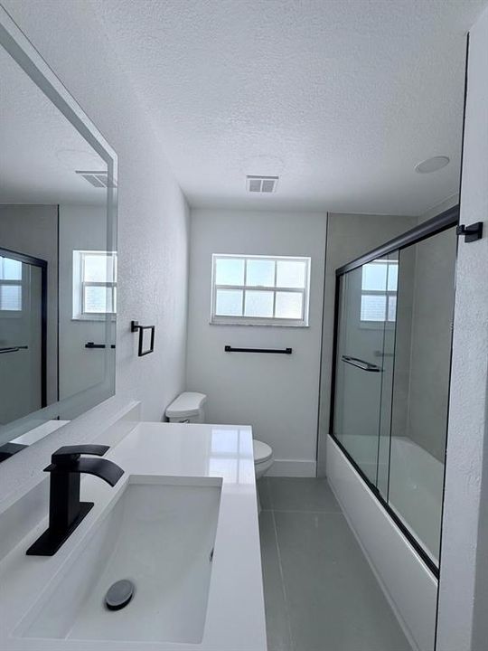 For Rent: $6,250 (3 beds, 2 baths, 1889 Square Feet)