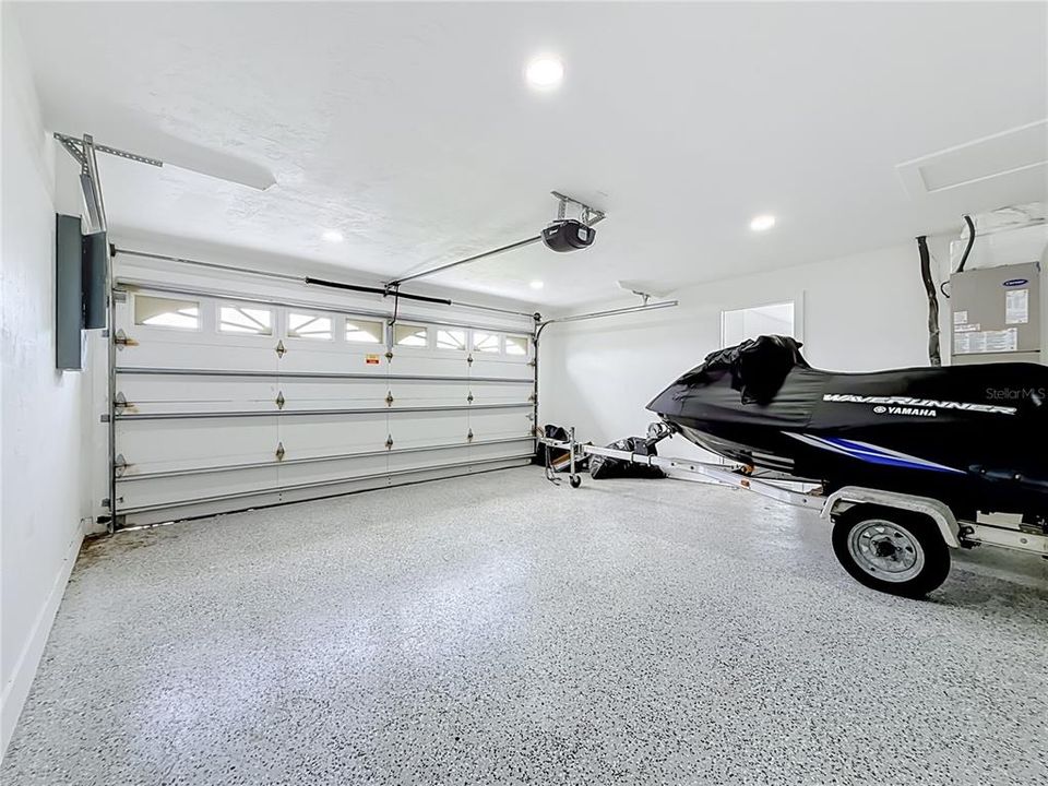 For Rent: $5,500 (3 beds, 2 baths, 1889 Square Feet)