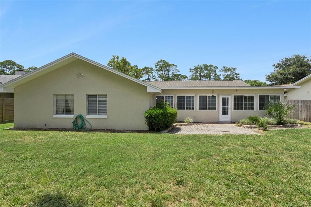 En Venta: $425,000 (4 camas, 2 baños, 2276 Pies cuadrados)