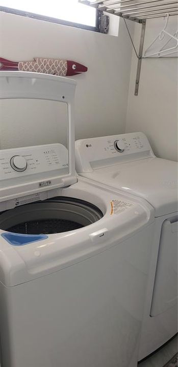 For Rent: $3,400 (2 beds, 2 baths, 1025 Square Feet)