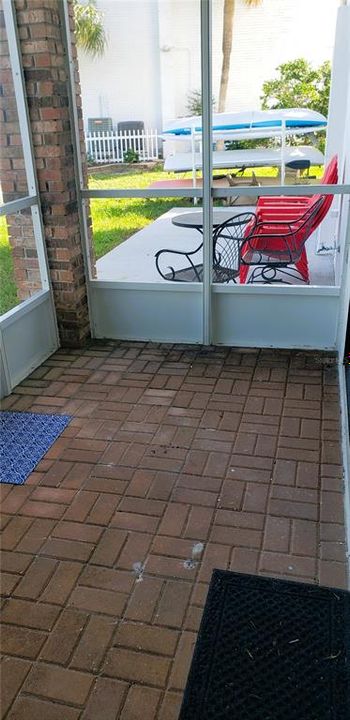 For Rent: $3,400 (2 beds, 2 baths, 1025 Square Feet)