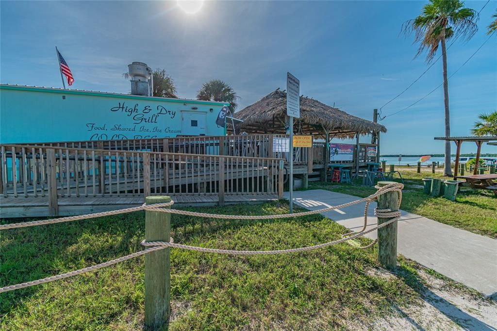 For Rent: $3,400 (2 beds, 2 baths, 1025 Square Feet)