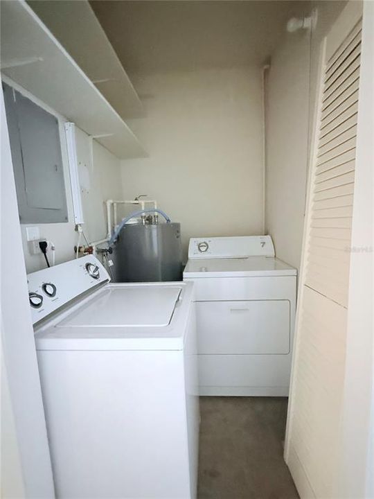 На продажу: $139,900 (2 спален, 1 ванн, 1104 Квадратных фут)