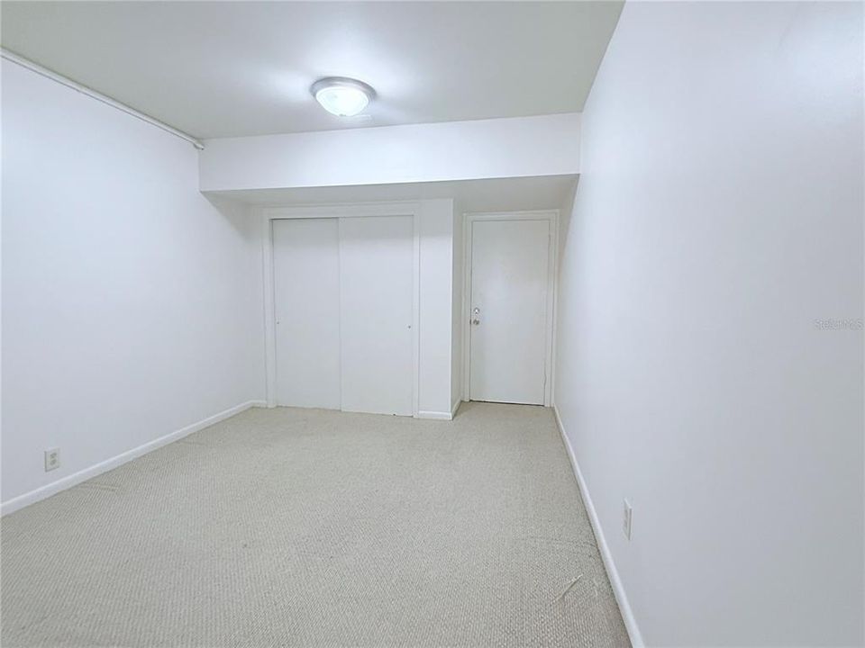На продажу: $139,900 (2 спален, 1 ванн, 1104 Квадратных фут)