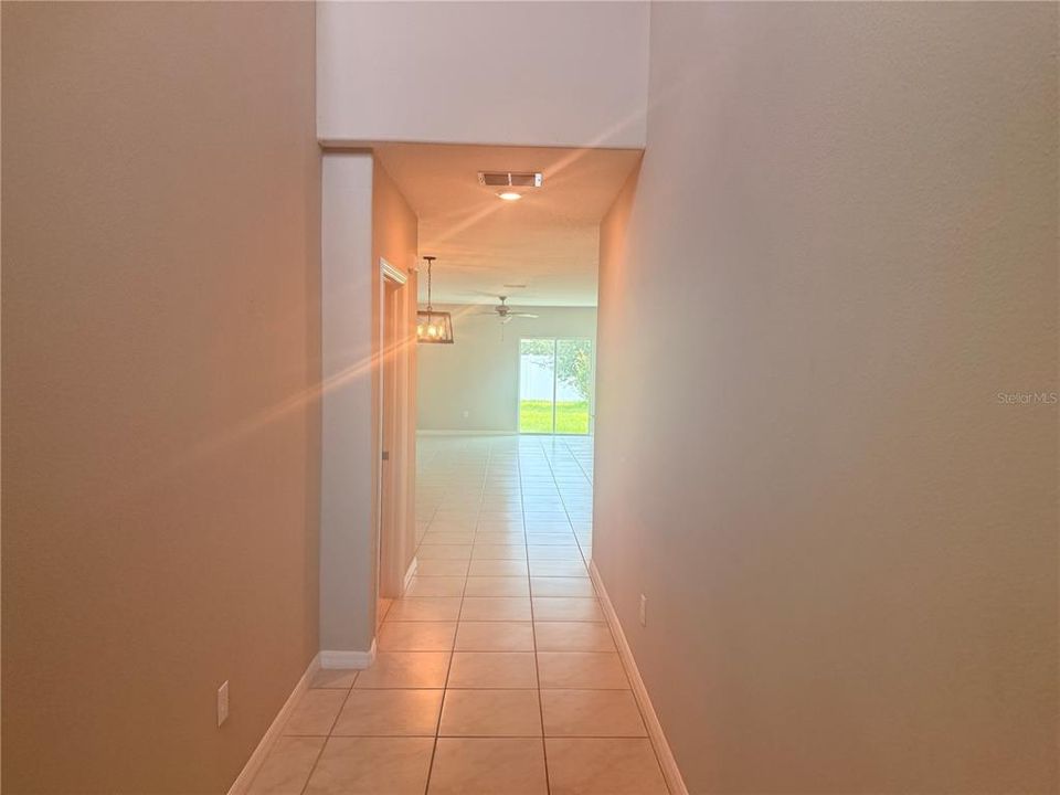 В аренду: $3,100 (5 спален, 2 ванн, 2415 Квадратных фут)