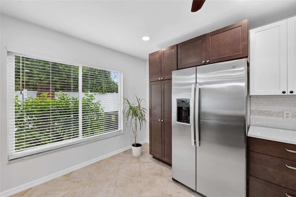 For Sale: $274,900 (2 beds, 2 baths, 1485 Square Feet)