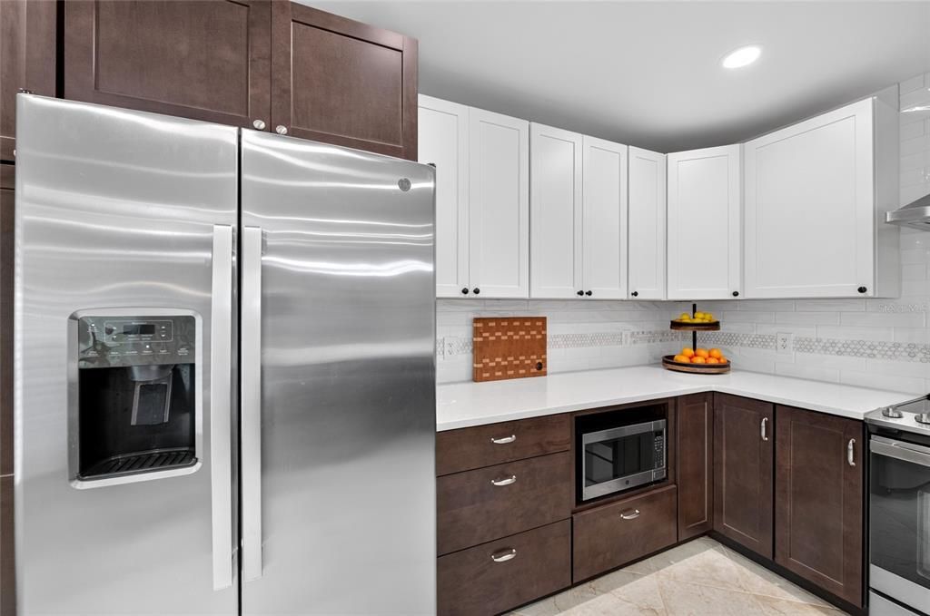 For Sale: $274,900 (2 beds, 2 baths, 1485 Square Feet)
