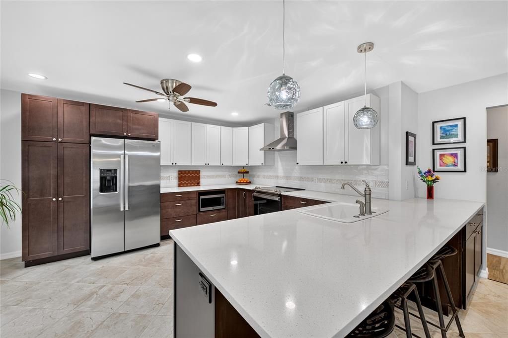 For Sale: $274,900 (2 beds, 2 baths, 1485 Square Feet)