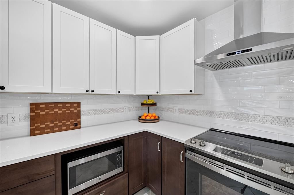 For Sale: $274,900 (2 beds, 2 baths, 1485 Square Feet)