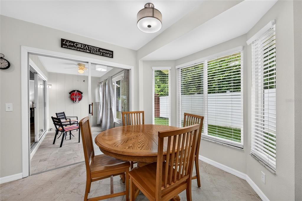 For Sale: $274,900 (2 beds, 2 baths, 1485 Square Feet)