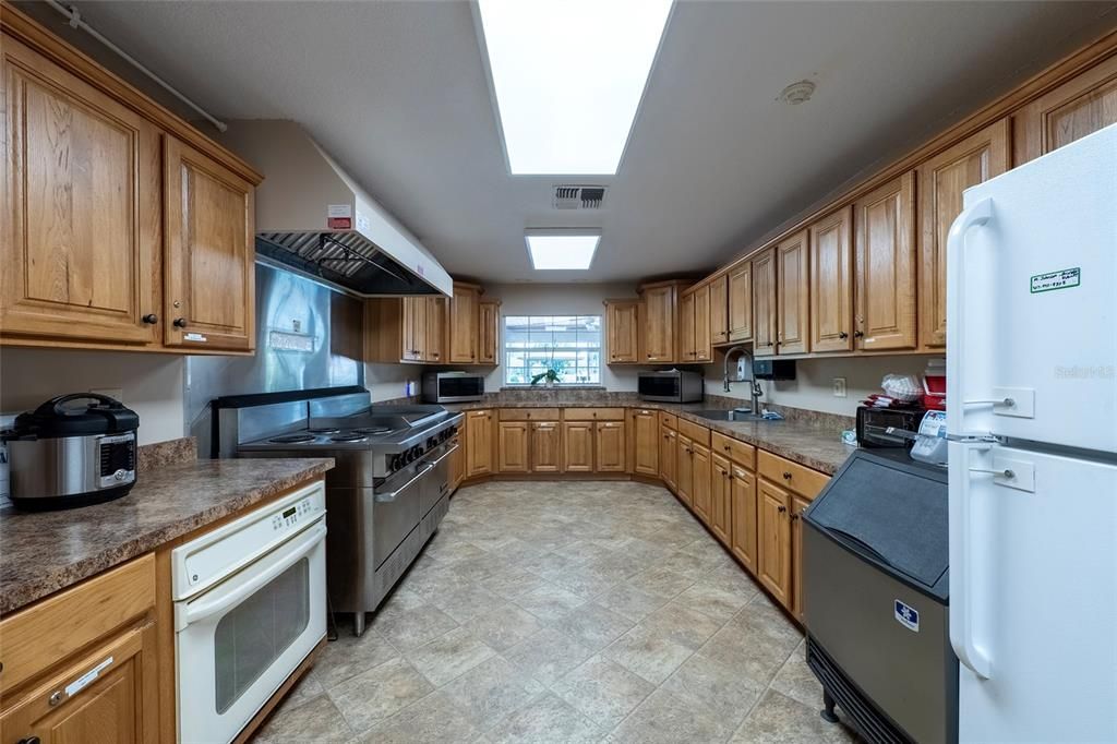 For Sale: $274,900 (2 beds, 2 baths, 1485 Square Feet)