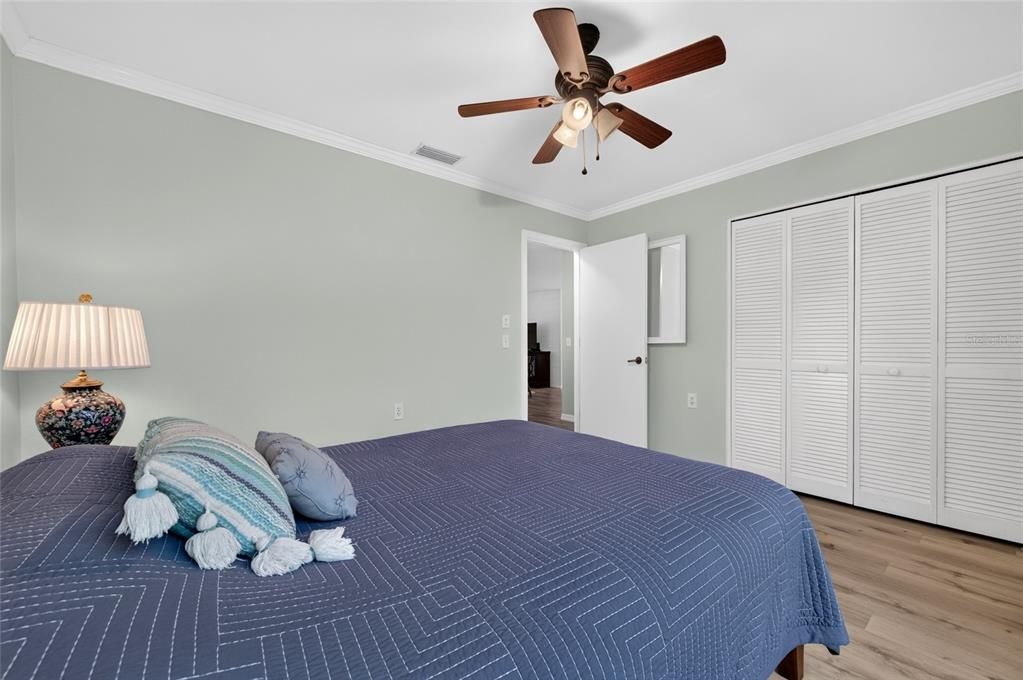 For Sale: $274,900 (2 beds, 2 baths, 1485 Square Feet)