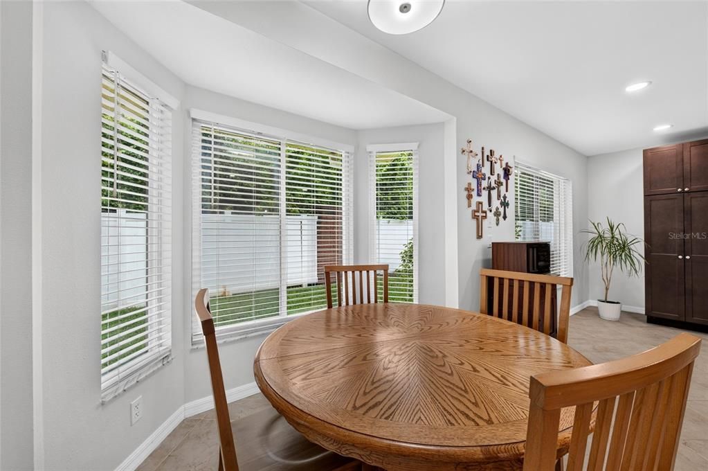For Sale: $274,900 (2 beds, 2 baths, 1485 Square Feet)