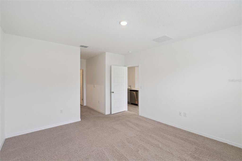 En Venta: $348,990 (3 camas, 2 baños, 1672 Pies cuadrados)