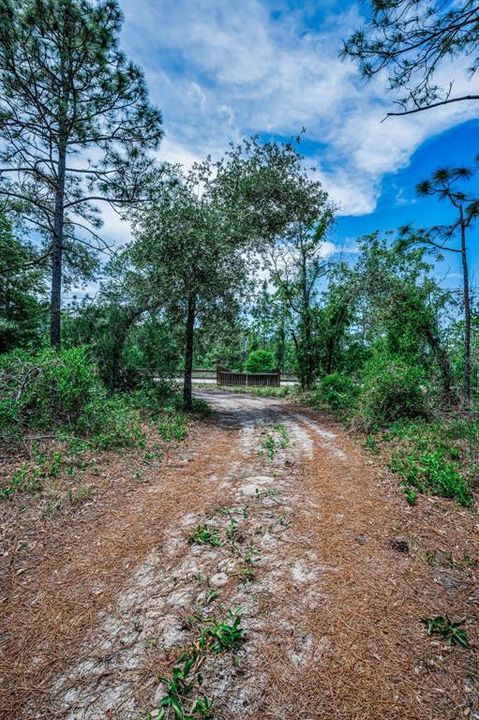 En Venta: $65,000 (0.46 acres)