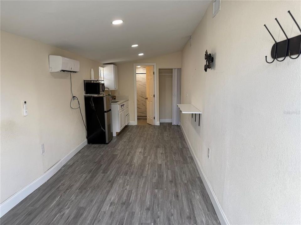 В аренду: $1,195 (0 спален, 1 ванн, 400 Квадратных фут)