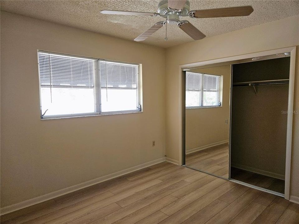В аренду: $2,200 (2 спален, 1 ванн, 855 Квадратных фут)
