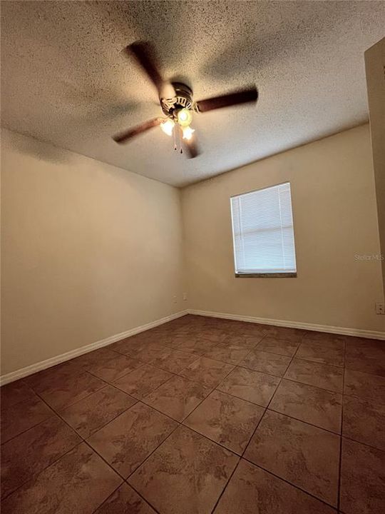 В аренду: $1,850 (3 спален, 2 ванн, 1060 Квадратных фут)