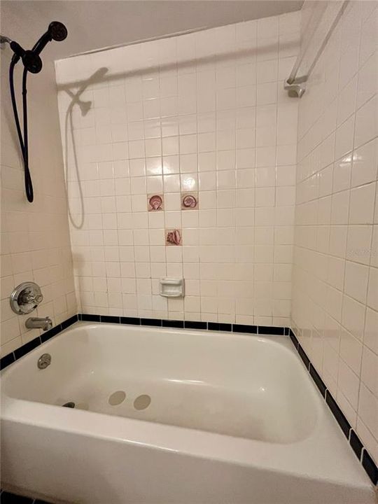 В аренду: $1,850 (3 спален, 2 ванн, 1060 Квадратных фут)