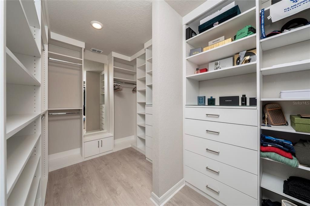 В аренду: $2,800 (4 спален, 2 ванн, 2107 Квадратных фут)