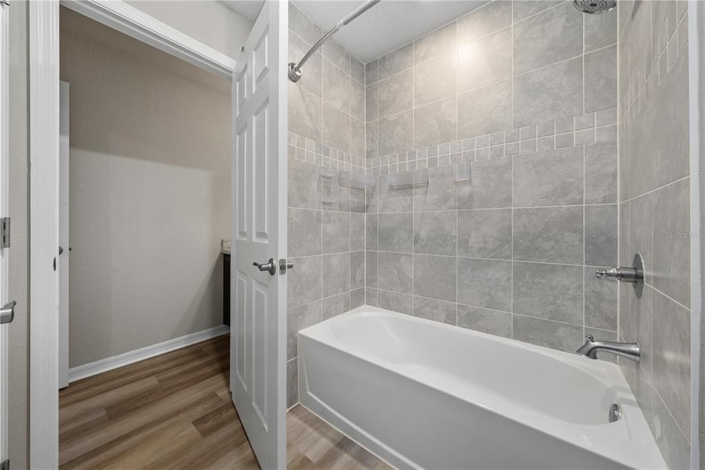 В аренду: $2,800 (4 спален, 2 ванн, 2107 Квадратных фут)