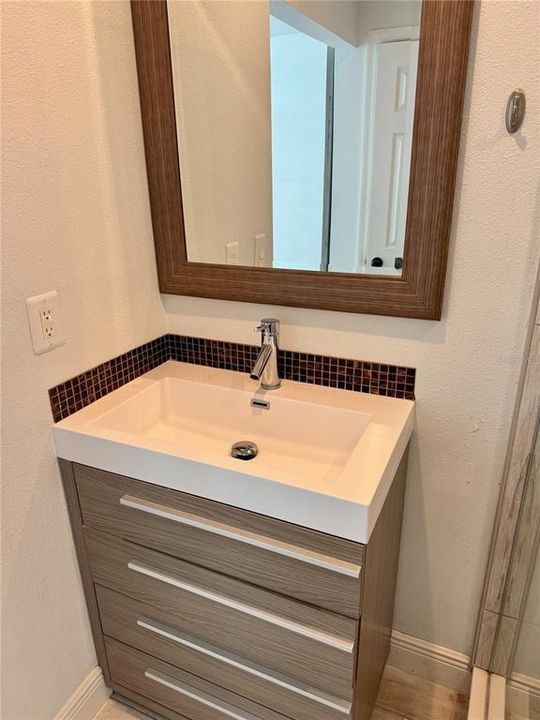 В аренду: $1,795 (2 спален, 2 ванн, 912 Квадратных фут)