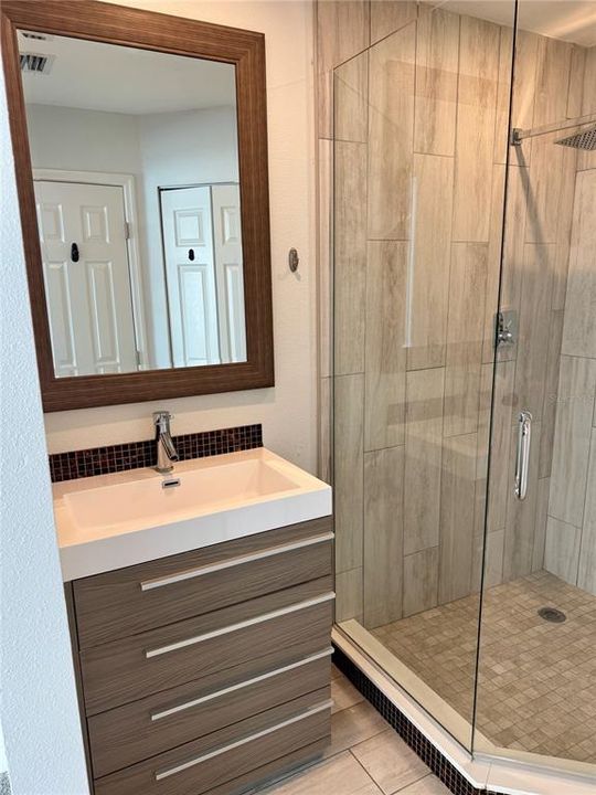 В аренду: $1,795 (2 спален, 2 ванн, 912 Квадратных фут)