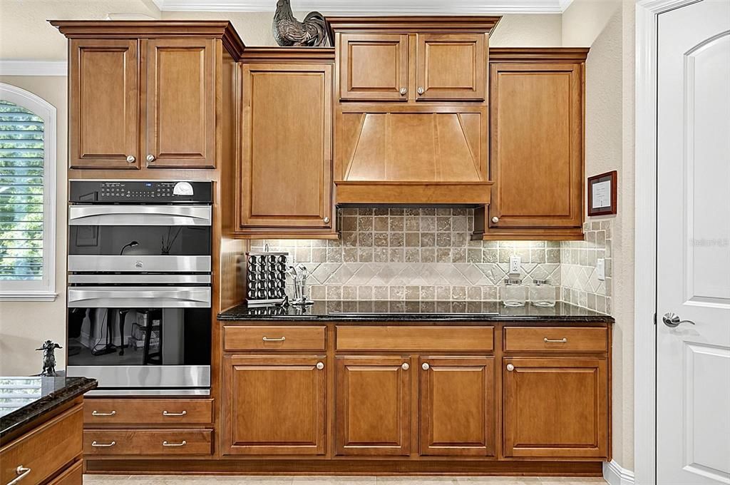 For Sale: $575,000 (3 beds, 2 baths, 2501 Square Feet)