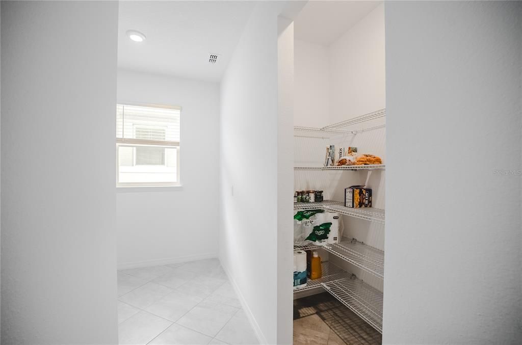 В аренду: $2,800 (4 спален, 3 ванн, 2645 Квадратных фут)